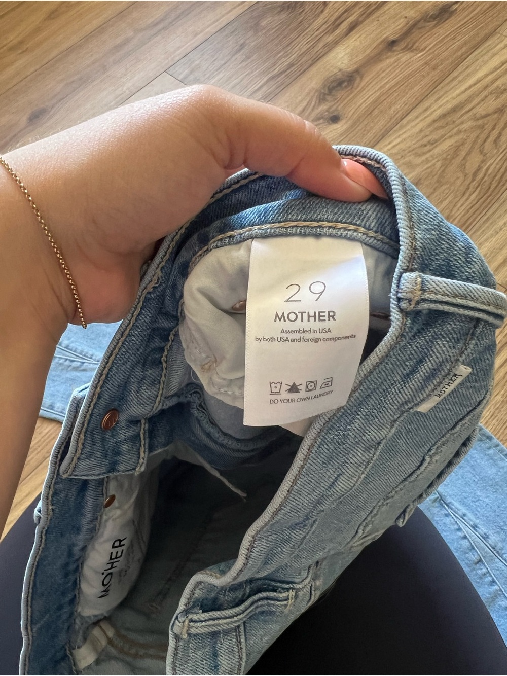 MOTHER Light Blue The Insider Crop Pointy Fray Denim Jeans - Picture 5 of 6